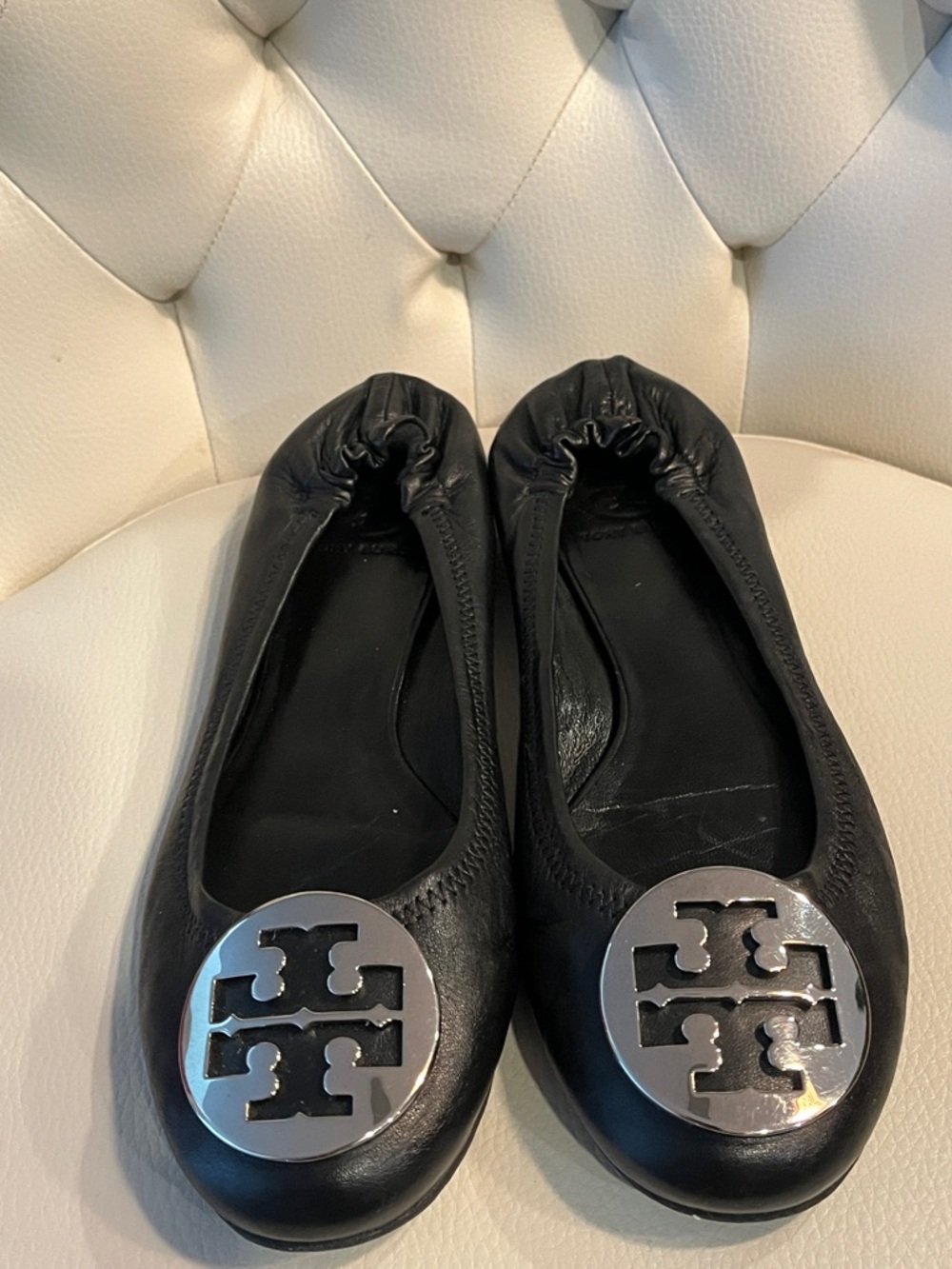 Tory Burch Black Leather Logo Round-Toe Ballet Flats MINT Size 8.5 - Picture 4 of 11